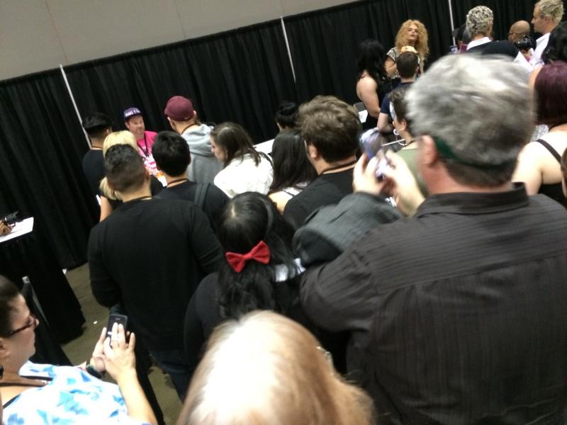 Fans go wild for Willam Fans go wild for Willam